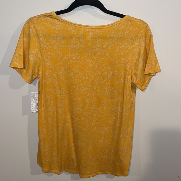 Lularoe Classic T top size small - Picture 2 of 4